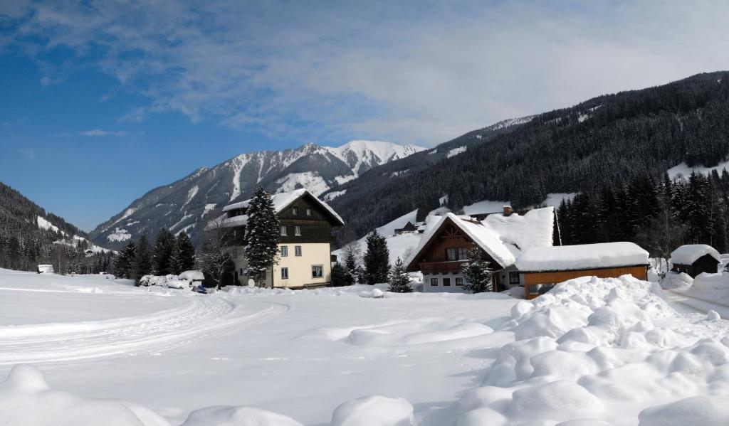 Gasthof Zur Gams Donnersbachwald Bagian luar foto